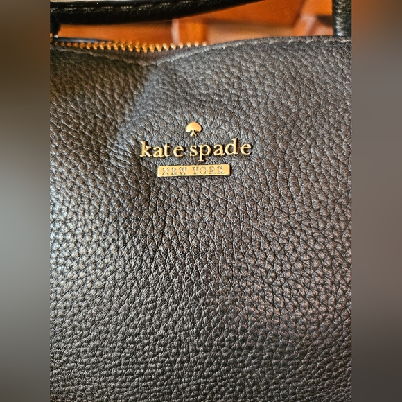 Kate Spade Pebbled Leather Satchel! EUC! - Picture 2 of 13
